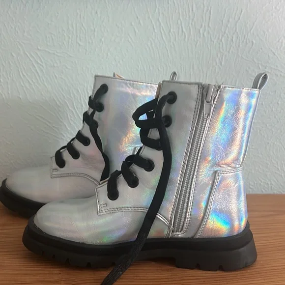 Cotton on Kids Boots - Picture 4 of 7